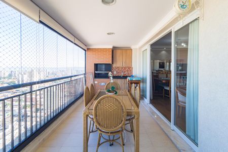 Apartamento para alugar com 126m², 3 quartos e 2 vagasVaranda