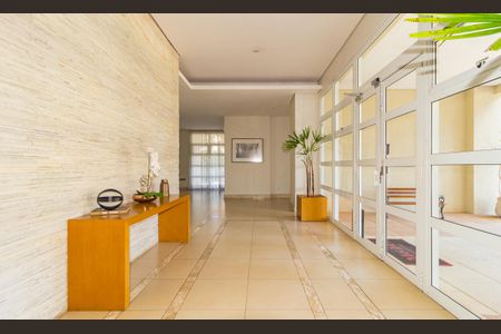 Apartamento para alugar com 126m², 3 quartos e 2 vagasHall social