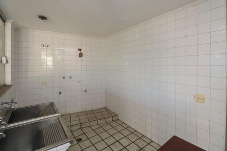 Casa à venda com 284m², 4 quartos e 4 vagasÁrea de Serviço