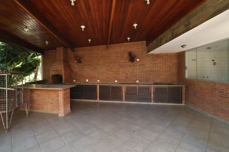 Casa à venda com 284m², 4 quartos e 4 vagasChurrasqueira