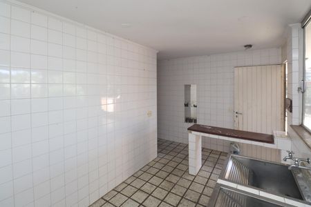 Casa à venda com 284m², 4 quartos e 4 vagasÁrea de Serviço