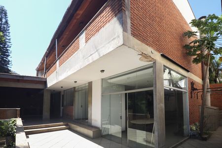 Casa à venda com 284m², 4 quartos e 4 vagasQuintal