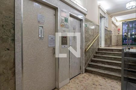 Apartamento à venda com 78m², 2 quartos e sem vagaÁrea externa