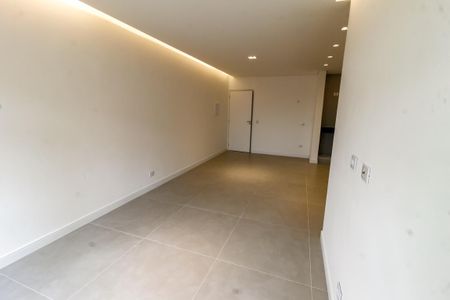 Sala de apartamento à venda com 3 quartos, 100m² em Vila Progredior, São Paulo