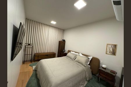 Apartamento para alugar com 155m², 4 quartos e 4 vagas Apartamento para alugar com 155m², 4 quartos e 4 vagasQuarto