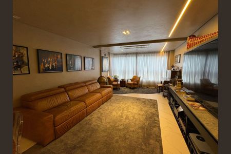 Apartamento para alugar com 155m², 4 quartos e 4 vagas Apartamento para alugar com 155m², 4 quartos e 4 vagasSala