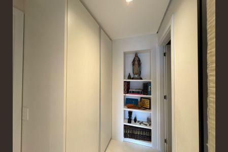 Apartamento para alugar com 155m², 4 quartos e 4 vagas Apartamento para alugar com 155m², 4 quartos e 4 vagasCorredor