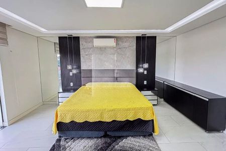 Casa à venda com 6 quartos, 386m² em Vila Pires, Santo André