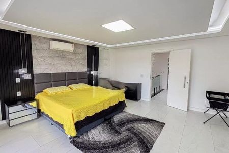Casa à venda com 6 quartos, 386m² em Vila Pires, Santo André