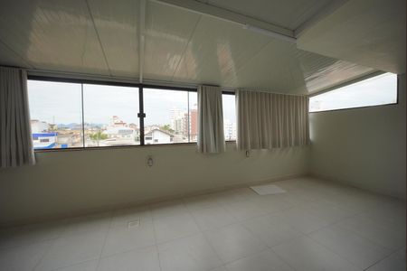 Apartamento para alugar com 109m², 2 quartos e 1 vagaCobertura