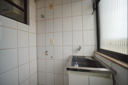 Apartamento para alugar com 109m², 2 quartos e 1 vagaÁrea de Serviço