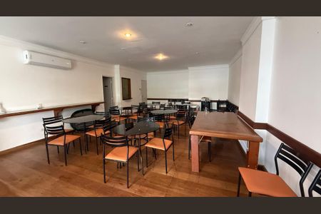 Apartamento à venda com 146m², 4 quartos e 2 vagasSalão