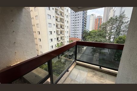 Apartamento à venda com 146m², 4 quartos e 2 vagasVaranda