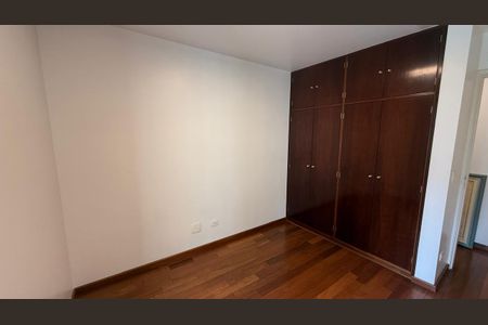Apartamento à venda com 146m², 4 quartos e 2 vagasQuarto