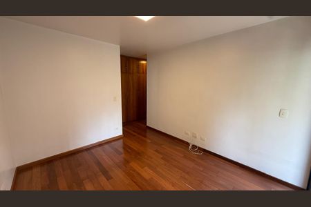 Apartamento à venda com 146m², 4 quartos e 2 vagasQuarto