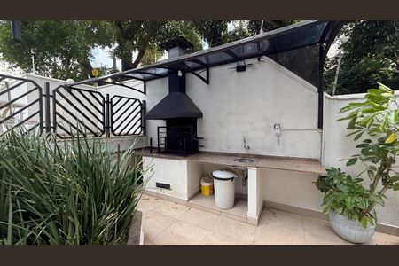 Apartamento à venda com 146m², 4 quartos e 2 vagasChurrasqueira