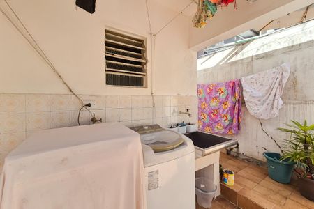Casa à venda com 200m², 3 quartos e 4 vagasÁrea de Serviço