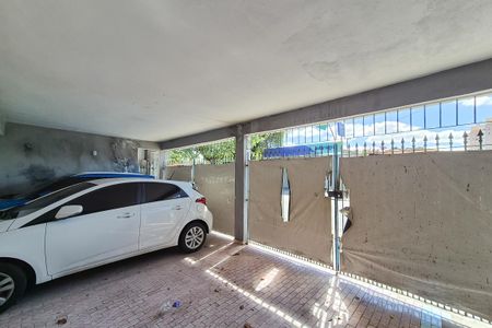 Casa à venda com 200m², 3 quartos e 4 vagasGaragem