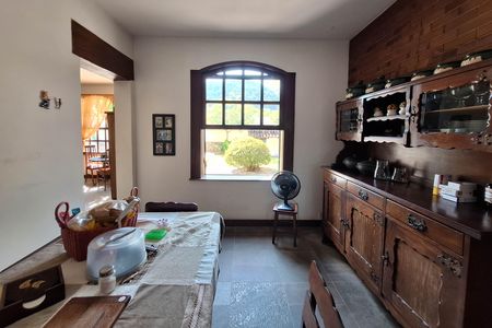 Casa à venda com 326m², 4 quartos e 7 vagasSala 2
