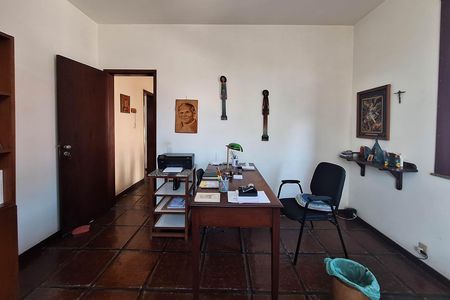 Casa à venda com 326m², 4 quartos e 7 vagasQuarto 2