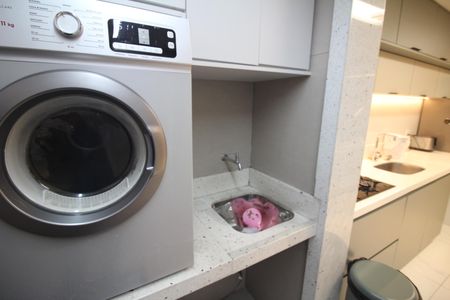 Apartamento à venda com 130m², 2 quartos e 2 vagasÁrea de Serviço