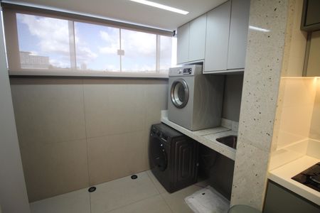 Apartamento à venda com 130m², 2 quartos e 2 vagasÁrea de Serviço