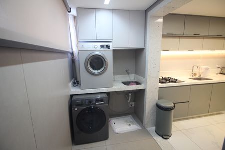 Apartamento à venda com 130m², 2 quartos e 2 vagasÁrea de Serviço