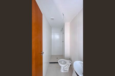Apartamento à venda com 38m², 2 quartos e sem vaga Apartamento à venda com 38m², 2 quartos e sem vagaBanheiro