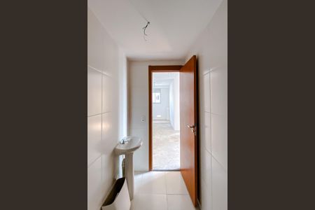Apartamento à venda com 38m², 2 quartos e sem vaga Apartamento à venda com 38m², 2 quartos e sem vagaBanheiro