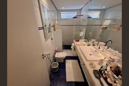 Apartamento à venda com 106m², 1 quarto e 1 vagaBanheiro 