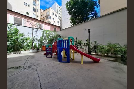 Apartamento à venda com 106m², 1 quarto e 1 vagaÁrea comum 