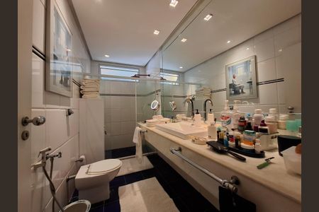 Apartamento à venda com 106m², 1 quarto e 1 vagaBanheiro 