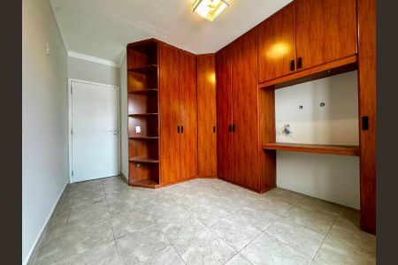 Foto 11 de casa à venda com 5 quartos, 220m² em Jardim São Paulo, São Paulo