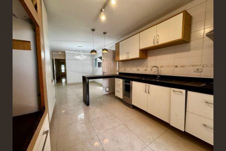 Casa à venda com 220m², 5 quartos e 2 vagasFoto 05