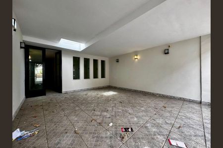 Casa à venda com 220m², 5 quartos e 2 vagasFoto 25