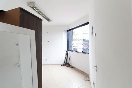 Casa para alugar com 50m², 1 quarto e sem vaga