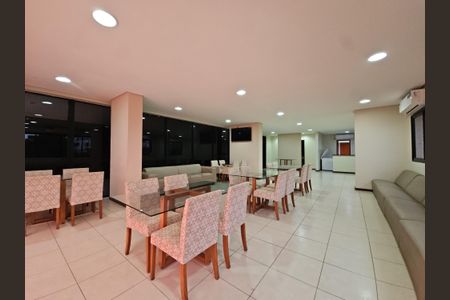 Apartamento para alugar com 60m², 2 quartos e 1 vaga Apartamento para alugar com 60m², 2 quartos e 1 vagaÁrea comum - Salão de festas