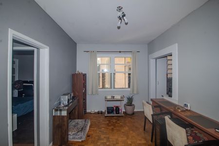 Apartamento à venda com 74m², 2 quartos e sem vagaSala