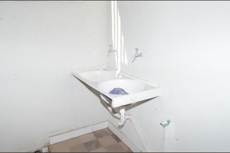 Casa para alugar com 100m², 2 quartos e sem vagaÁrea de Serviço