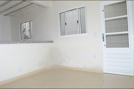 Sala de casa para alugar com 2 quartos, 100m² em Ribeiro de Abreu, Belo Horizonte