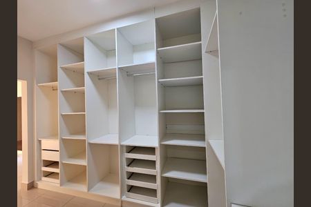 Foto 18 de casa para alugar com 4 quartos, 400m² em Swiss Park, Campinas