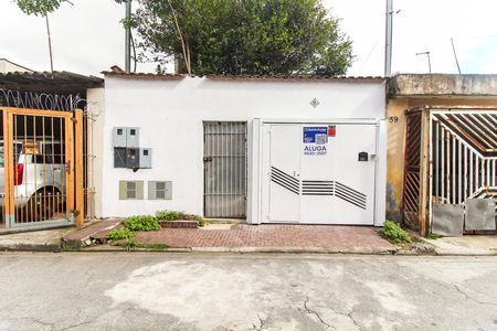 Casa para alugar com 125m², 3 quartos e 2 vagas Casa para alugar com 125m², 3 quartos e 2 vagasFachada + Placa