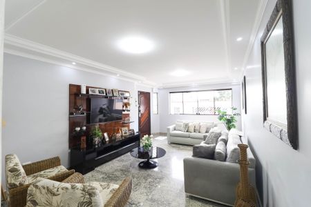 Casa à venda com 3 quartos, 286m² em Vila Maria Alta, São Paulo