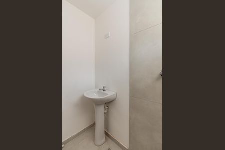Banheiro de apartamento à venda com 1 quarto, 40m² em Partenon, Porto Alegre