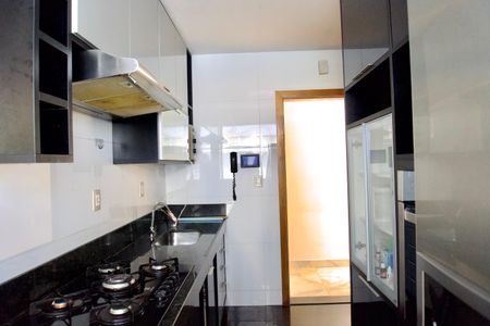 Apartamento para alugar com 108m², 2 quartos e 3 vagas Apartamento para alugar com 108m², 2 quartos e 3 vagasCozinha