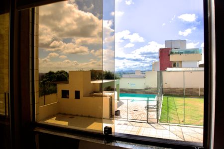 Apartamento para alugar com 108m², 2 quartos e 3 vagas Apartamento para alugar com 108m², 2 quartos e 3 vagasQuarto 2 - Janela