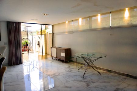 Sala de apartamento para alugar com 2 quartos, 108m² em Barreiro, Belo Horizonte