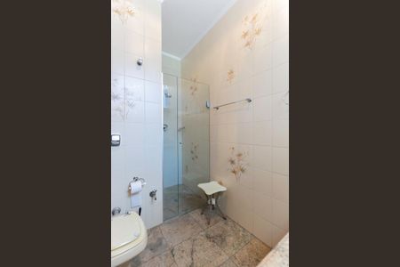 Casa à venda com 411m², 4 quartos e 3 vagasBanheiro da suíte 3