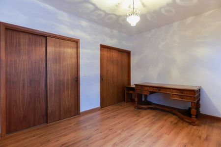 Casa à venda com 411m², 4 quartos e 3 vagasSuíte 3