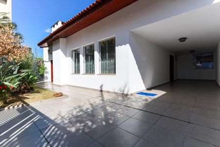Casa à venda com 411m², 4 quartos e 3 vagasGaragem